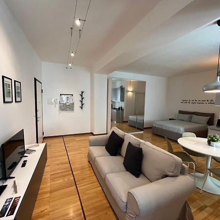 Game,Set And Love -Loft Nel Cuore Di Aosta Eksteriør bilde